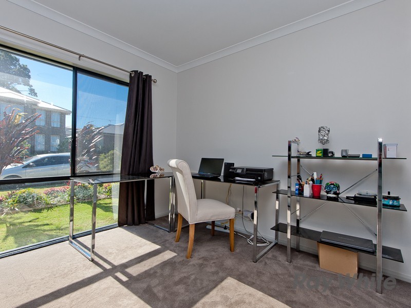 43 Kidston Crescent, Warner QLD 4500