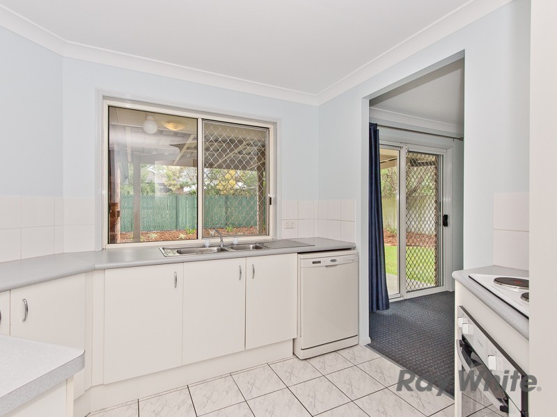 15 Kurrajong Drive, Warner QLD 4500