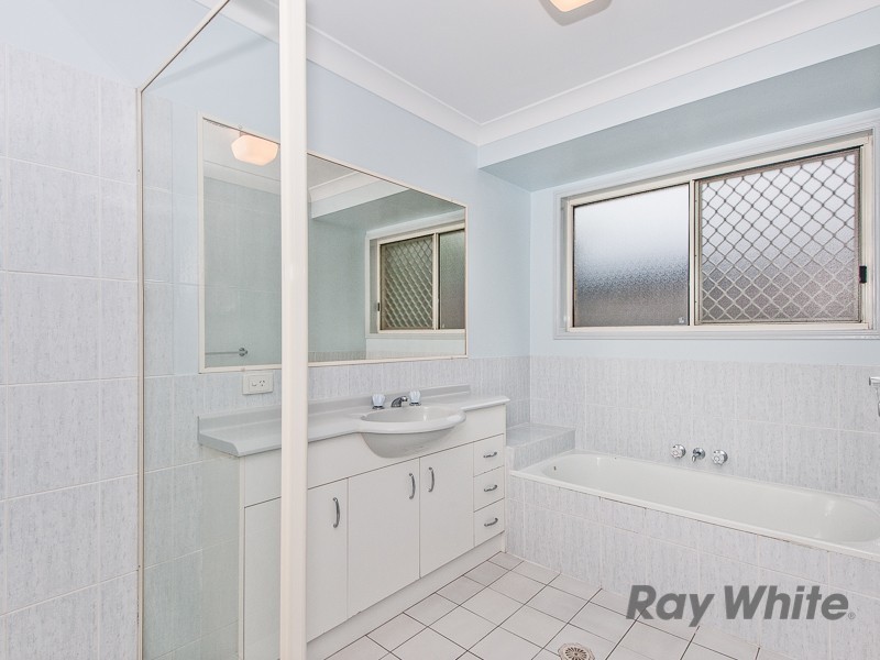 15 Kurrajong Drive, Warner QLD 4500