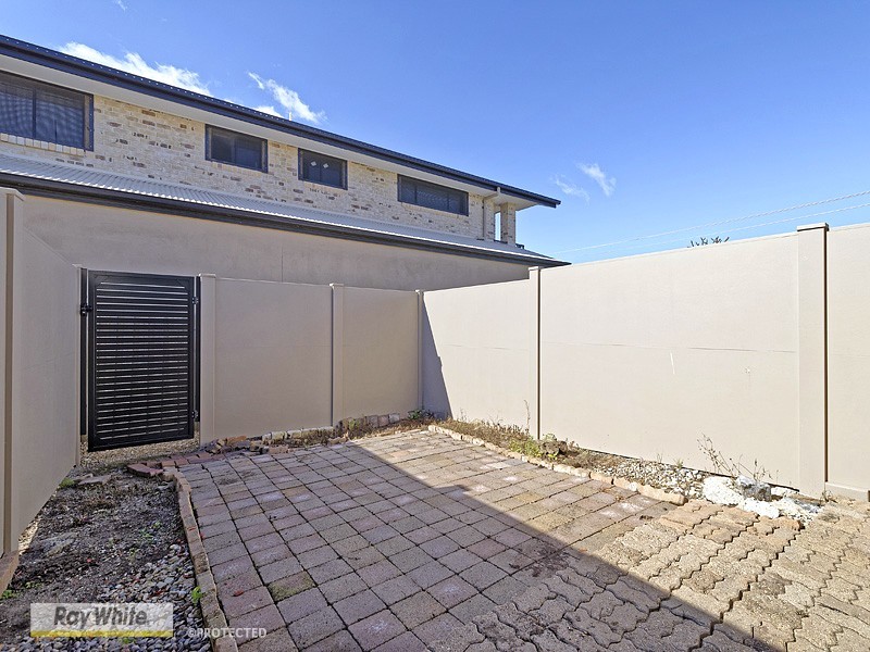 2/19 Seeney Street, Zillmere QLD 4034