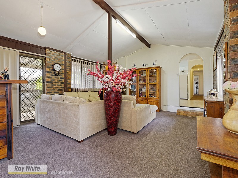 16 Conifer Crescent, Bray Park QLD 4500