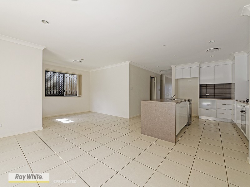 33 Beerwah Parade, Kallangur QLD 4503