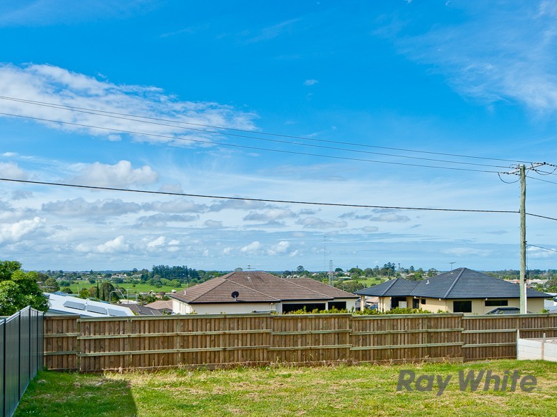 4 Kyle Street, Bridgeman Downs QLD 4035