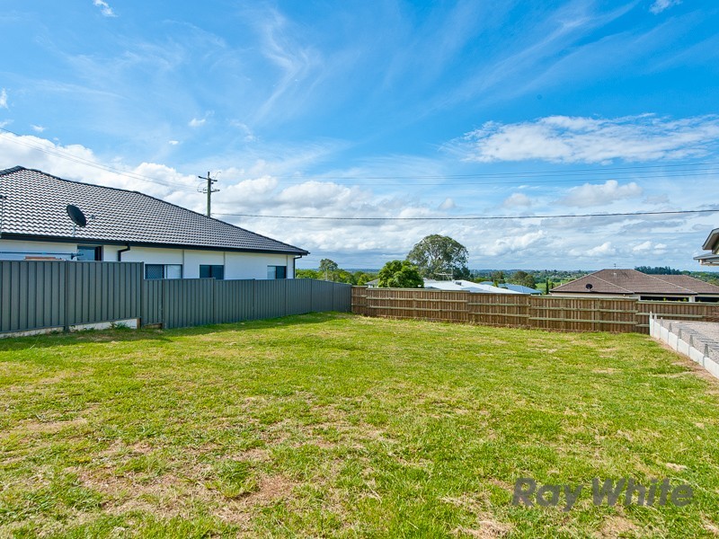 4 Kyle Street, Bridgeman Downs QLD 4035