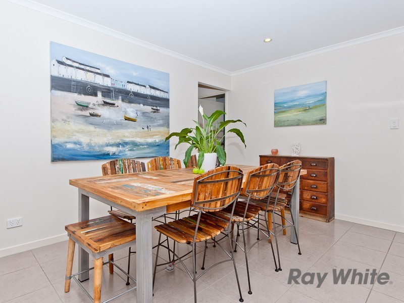 4 Kidston Crescent, Warner QLD 4500