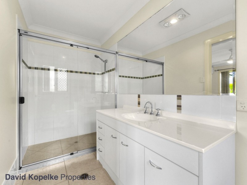 1 Edmund Court, Warner QLD 4500