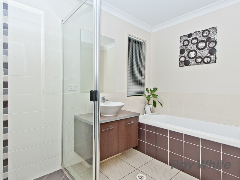 67 Castlewellan Circuit, Warner QLD 4500