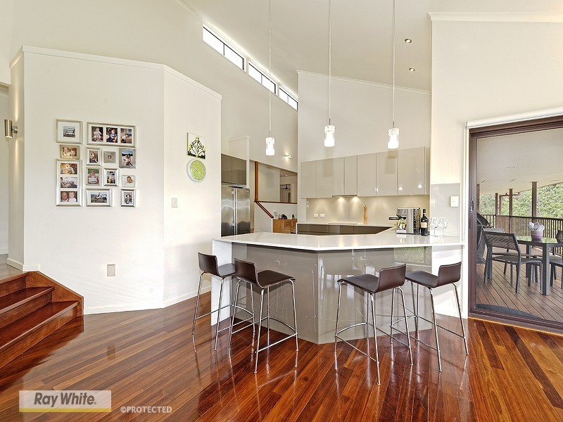 15 Hyde Road, Whiteside QLD 4503