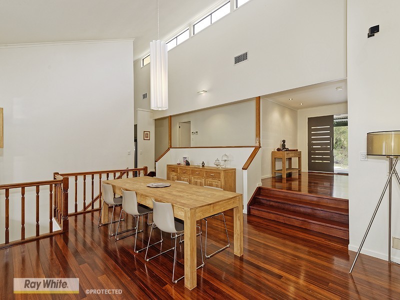 15 Hyde Road, Whiteside QLD 4503