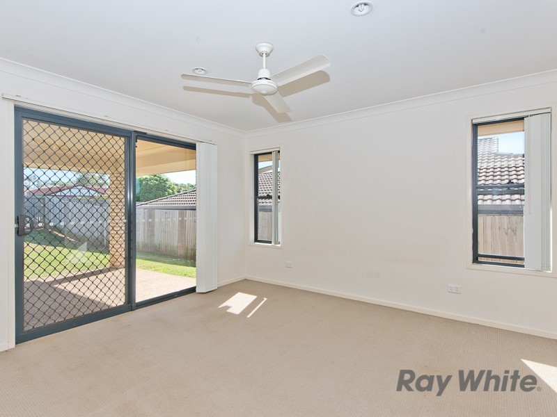 19 Mikaela Court, Kallangur QLD 4503