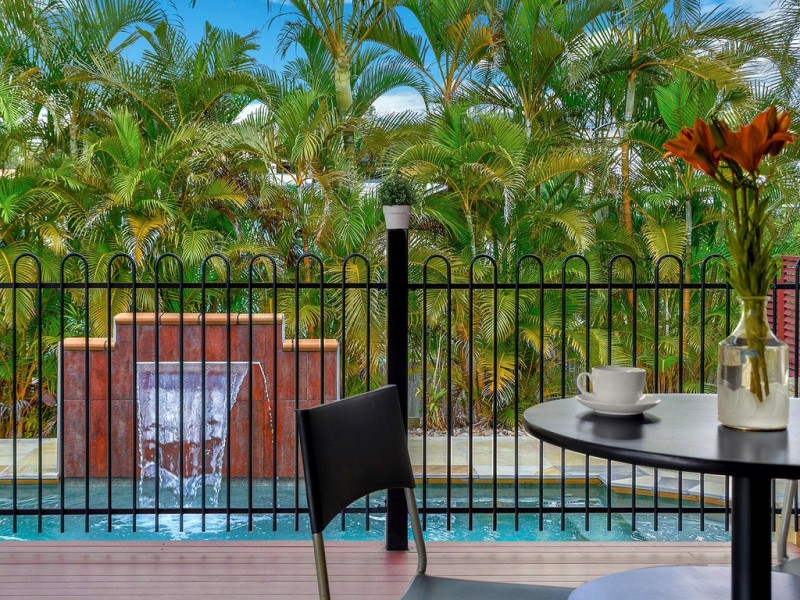 15 Valencia Court, Eatons Hill QLD 4037