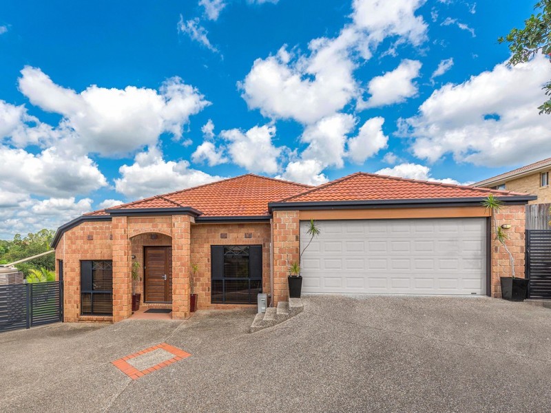 15 Valencia Court, Eatons Hill QLD 4037