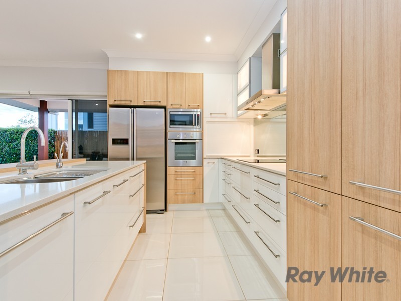 27 Ballyalla Crescent, Warner QLD 4500
