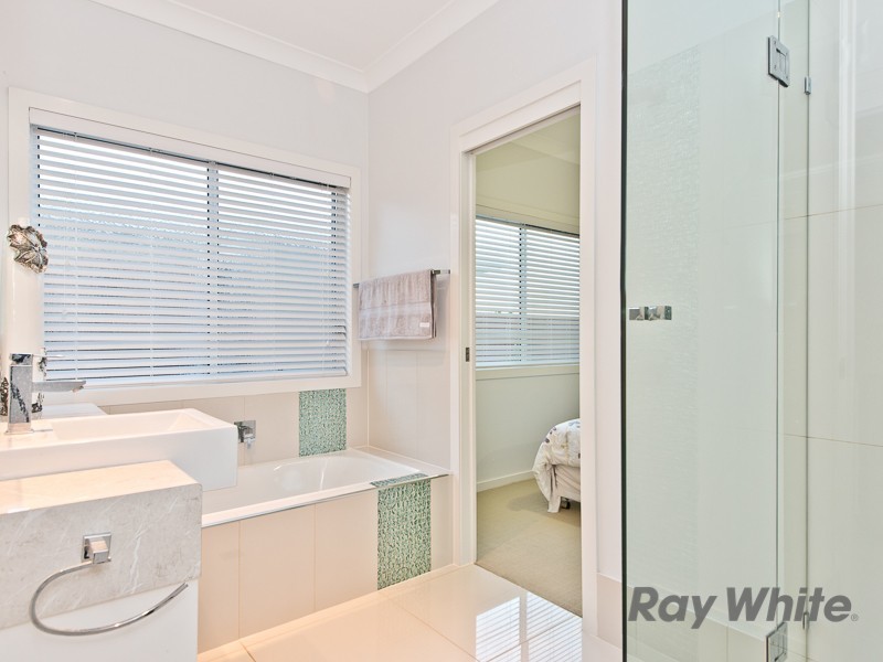 27 Ballyalla Crescent, Warner QLD 4500