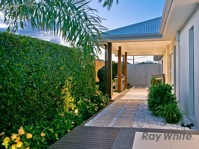 27 Ballyalla Crescent, Warner QLD 4500