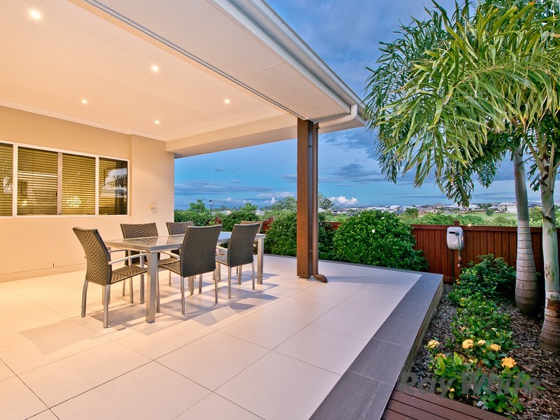 27 Ballyalla Crescent, Warner QLD 4500