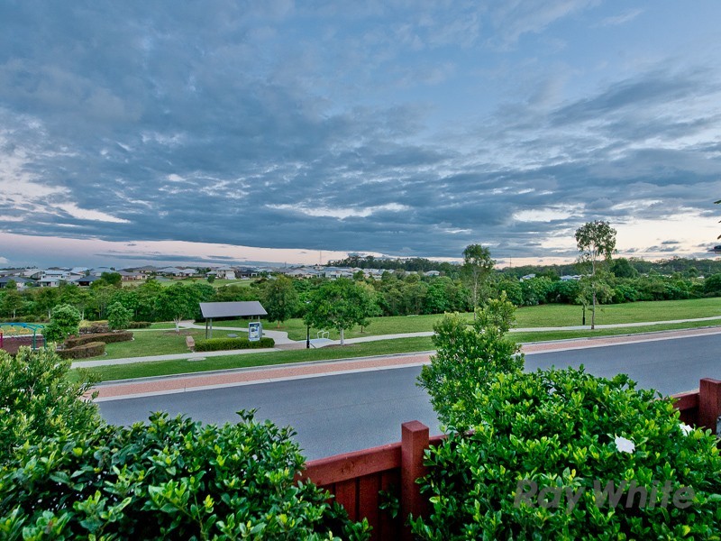 27 Ballyalla Crescent, Warner QLD 4500