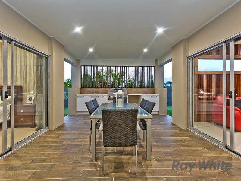 18 Como Circuit, Warner QLD 4500