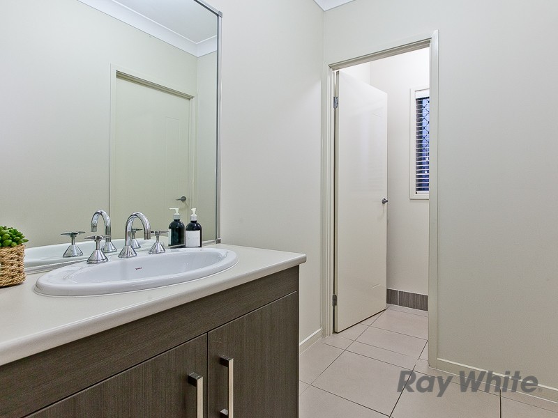 27 Barambah Circuit, Warner QLD 4500