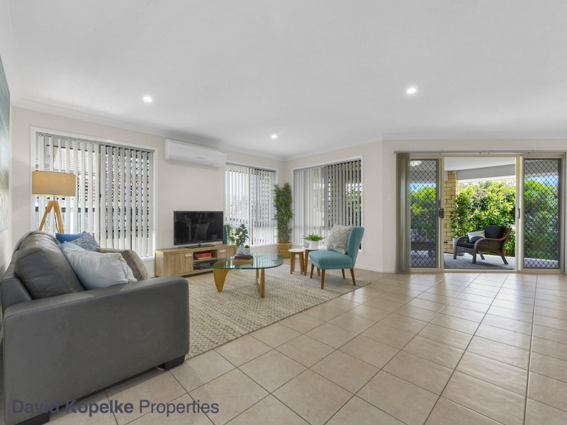 2 Curlew Court, Warner QLD 4500