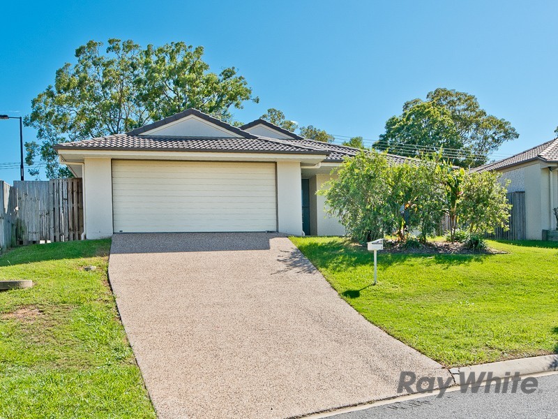7 Roland Court, Kallangur QLD 4503