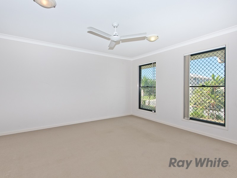 7 Roland Court, Kallangur QLD 4503