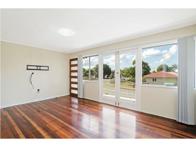 51 Samsonvale Road, Strathpine QLD 4500
