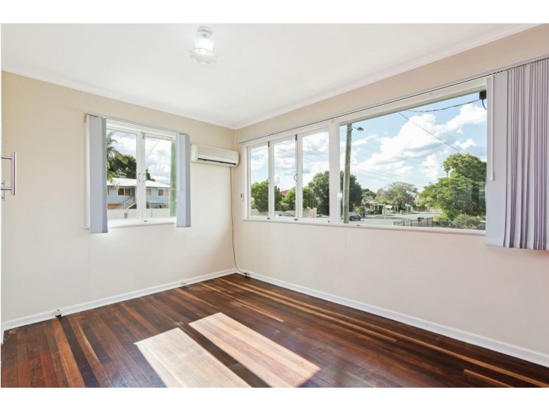 51 Samsonvale Road, Strathpine QLD 4500