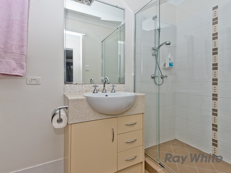 4 Fenton Close, Warner QLD 4500