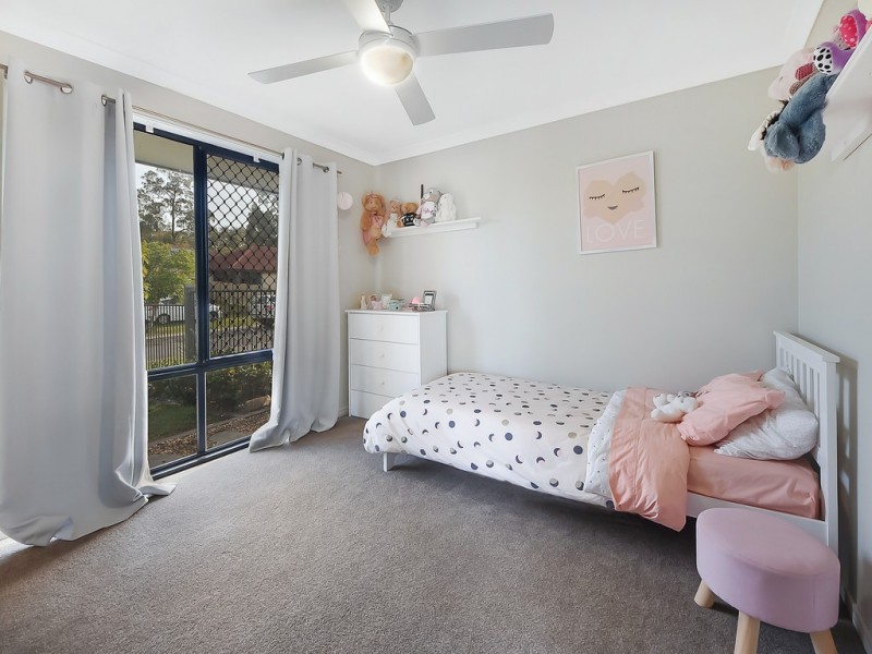 4 Fenton Close, Warner QLD 4500