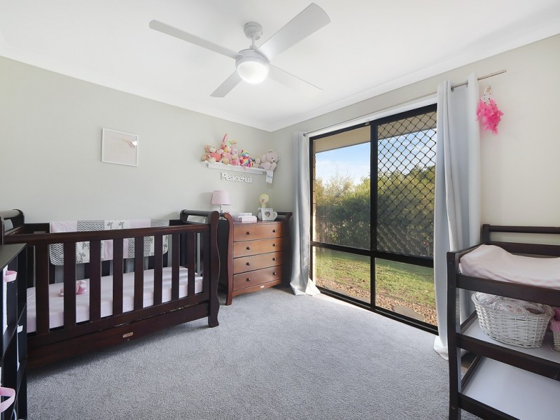 4 Fenton Close, Warner QLD 4500