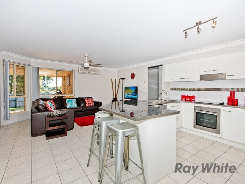 34 Blue Mountain Crescent, Warner QLD 4500