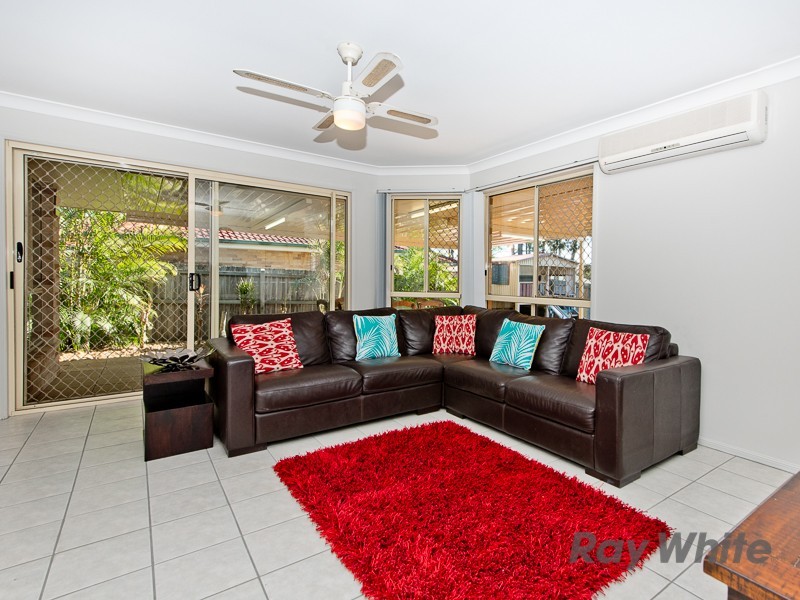 34 Blue Mountain Crescent, Warner QLD 4500