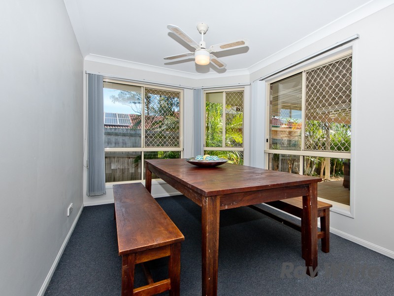 34 Blue Mountain Crescent, Warner QLD 4500