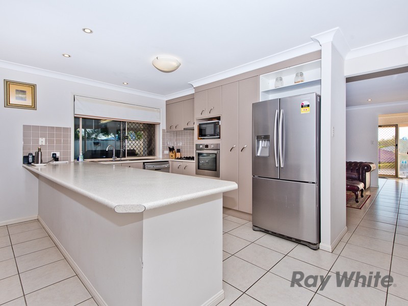 14 Stone Brook Court, Cashmere QLD 4500