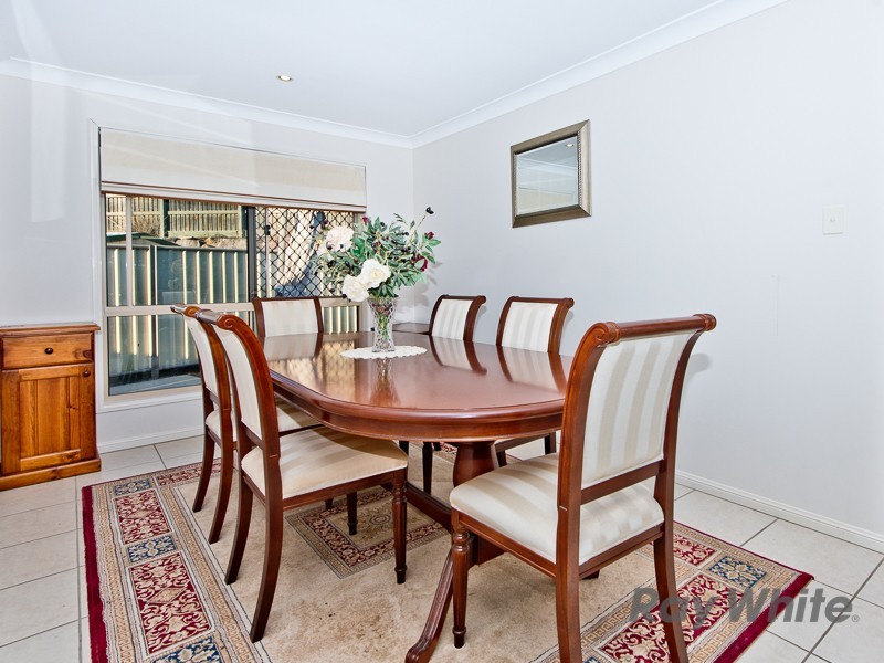 14 Stone Brook Court, Cashmere QLD 4500