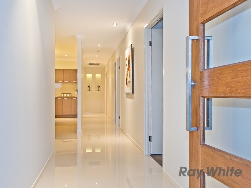 28 Caspian Parade, Warner QLD 4500