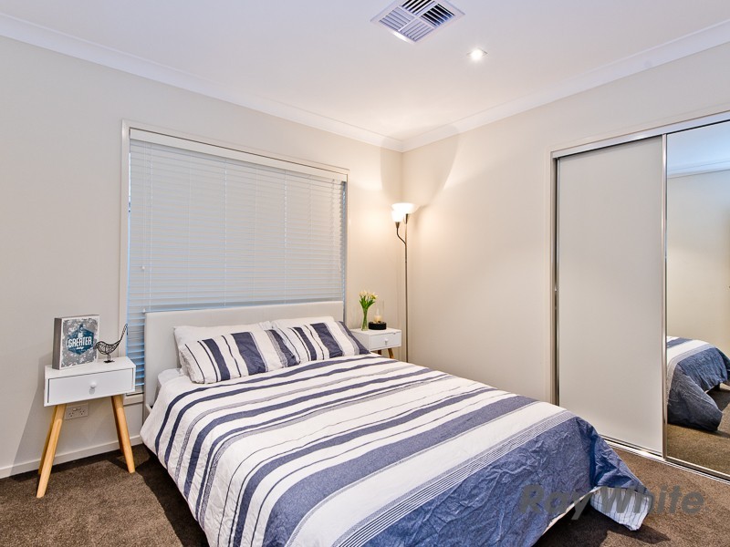 28 Caspian Parade, Warner QLD 4500