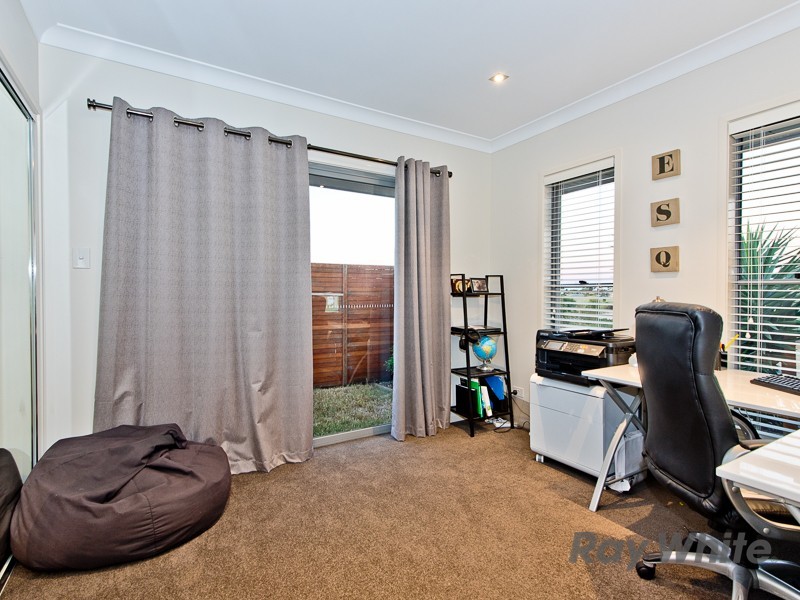 28 Caspian Parade, Warner QLD 4500