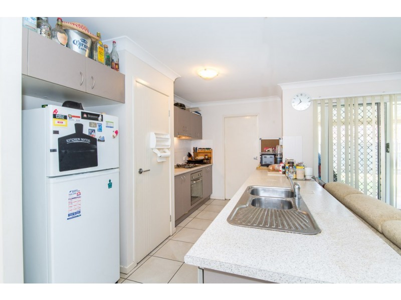 11 Coffey Court, Beachmere QLD 4510