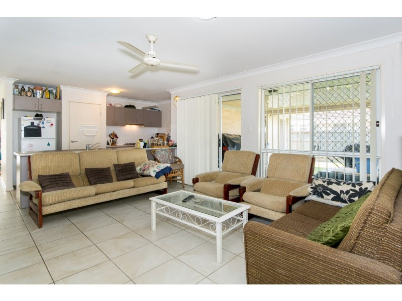 11 Coffey Court, Beachmere QLD 4510