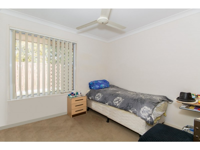 11 Coffey Court, Beachmere QLD 4510