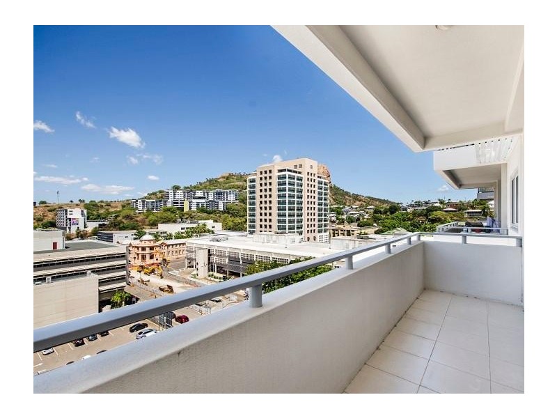 19/148C Walker Street, Townsville City QLD 4810