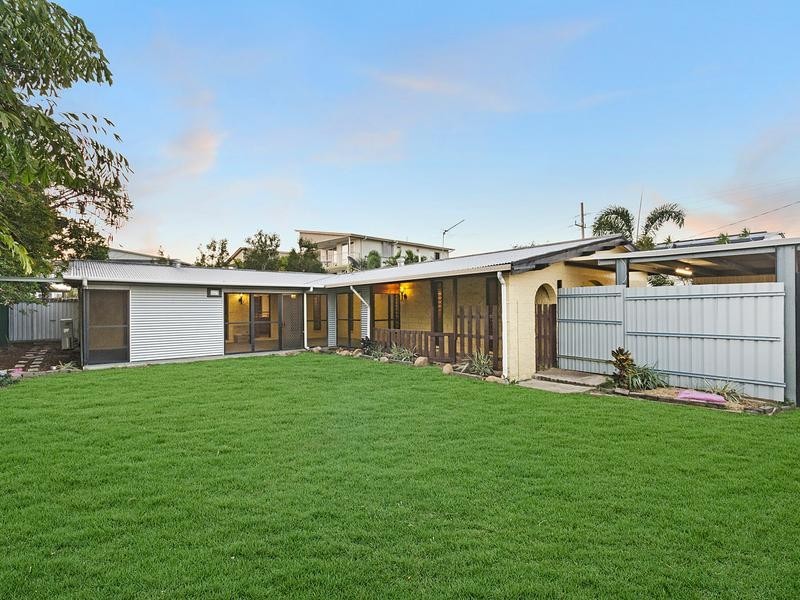 32 Robert Towns Crescent, Condon QLD 4815