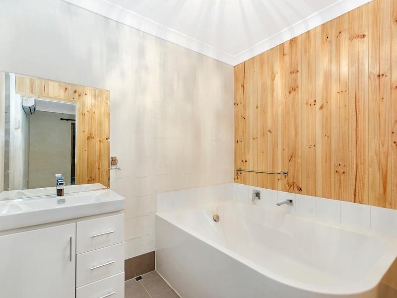 32 Robert Towns Crescent, Condon QLD 4815