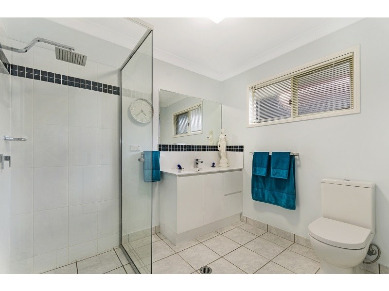 4 Lakeview Court, Kirwan QLD 4817