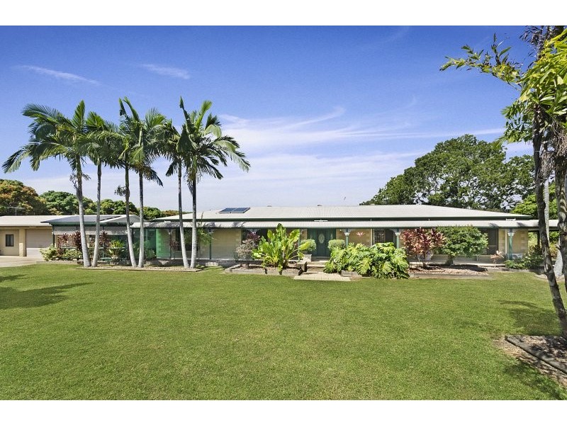 136 Toolakea Beach Road, Bluewater QLD 4818