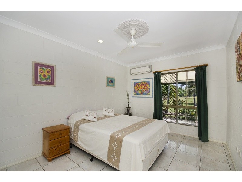 136 Toolakea Beach Road, Bluewater QLD 4818