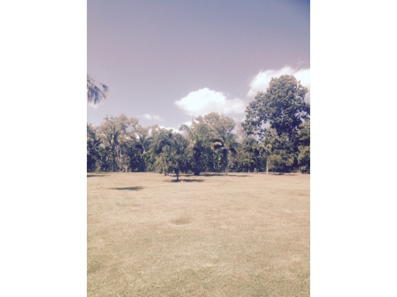 136 Toolakea Beach Road, Bluewater QLD 4818