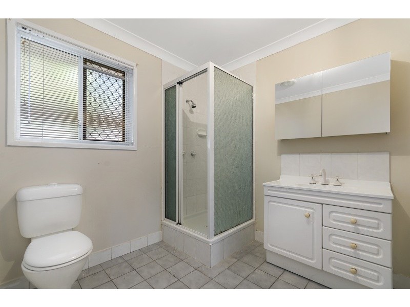 4 Malaga Street, Kirwan QLD 4817